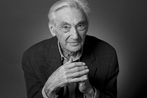 HOWARD ZINN: A People's History of the United States (1)
