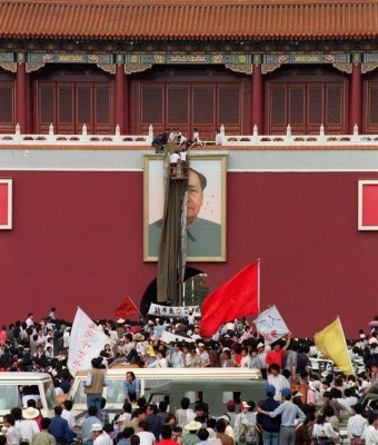 Mao statue defaced.