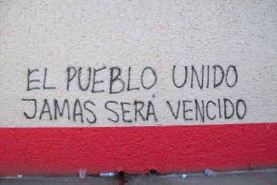 chile-el-pueblo-unido-wall