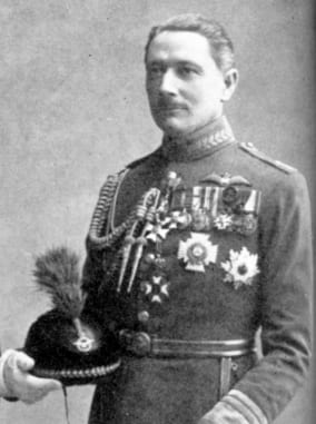 british-RAF-Sir_John_Salmond_in_1925