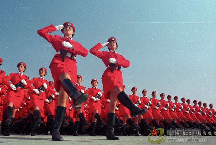 　A grand military spectacle was staged in Beijing on October 1, 1999 to celebrate the 50th anniversary of the founding of the People's Republic of China (P.R.C.).