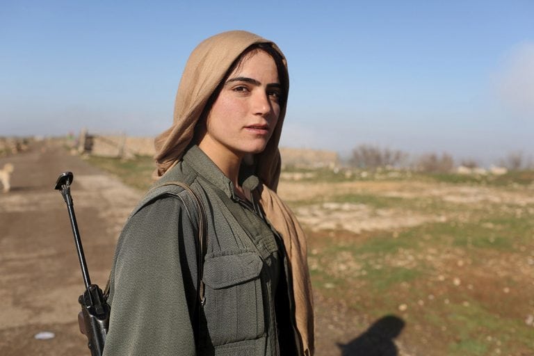 kurdish-women-fighting-isis